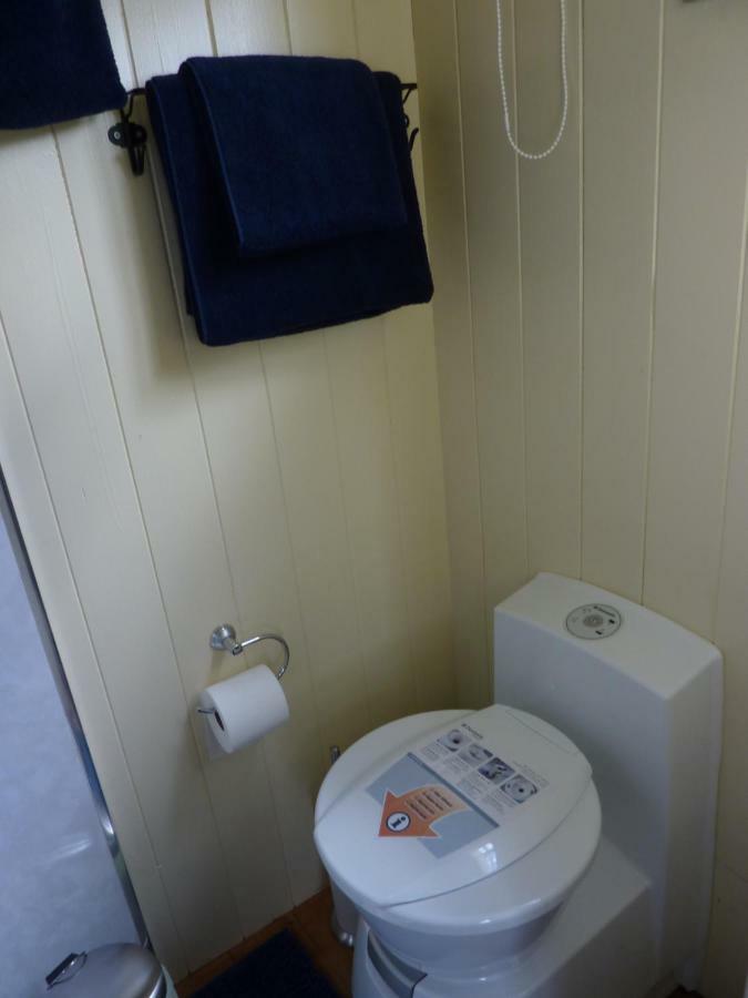 The Buteland Stop Rosie Off Grid Shepherds Hut Bellingham Buitenkant foto