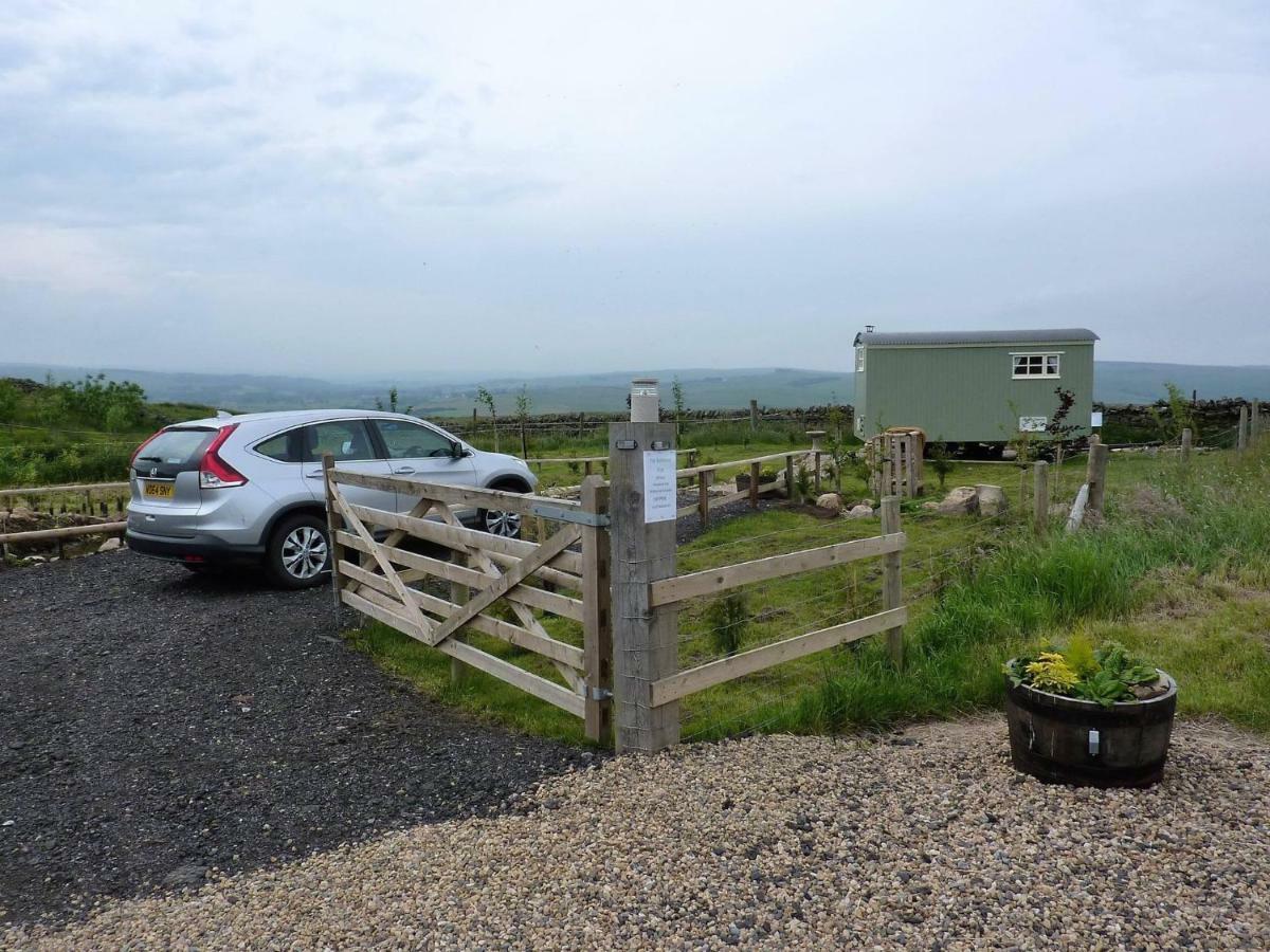 The Buteland Stop Rosie Off Grid Shepherds Hut Bellingham Buitenkant foto